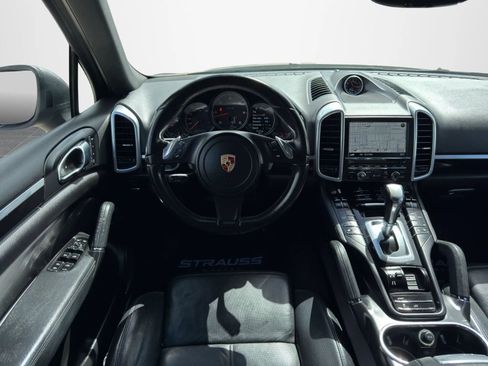 Used 2013 Porsche Cayenne Diesel AWD/4WD image 14
