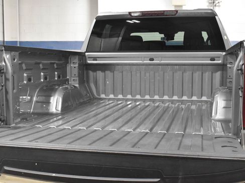 Used 2023 Chevrolet Silverado 1500 LT AWD/4WD image 23