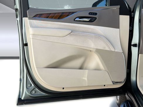 Certified 2024 Cadillac Escalade Premium Luxury Platinum w/ Heavy-Duty Trailer Package image 34