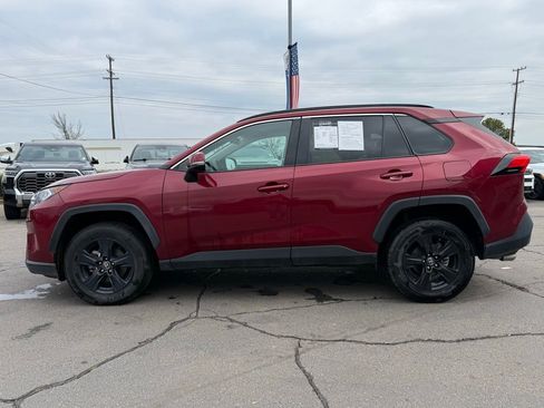 Used 2021 Toyota RAV4 XLE image 4