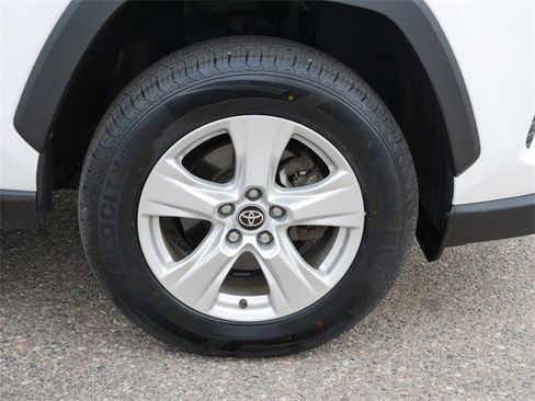 Used 2021 Toyota RAV4 XLE image 9