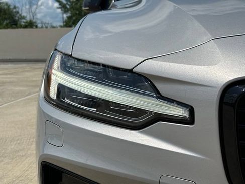 Certified 2024 Volvo S60 B5 Plus w/ Climate Package AWD/4WD image 12
