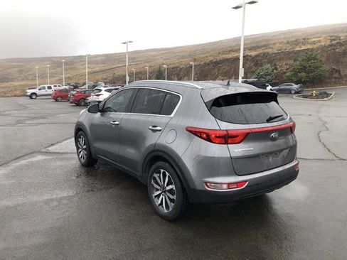 Used 2017 Kia Sportage EX image 10