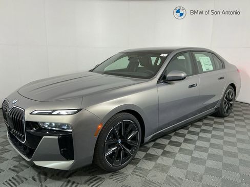 New 2025 BMW 760i xDrive 760i xDrive image 1