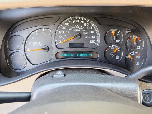 Used 2005 Chevrolet Tahoe LT w/ LT Preferred Equipment Group AWD/4WD image 4