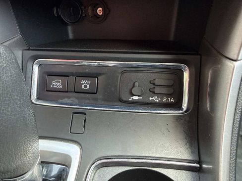 Used 2019 Subaru Ascent Limited AWD/4WD image 37