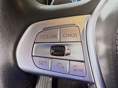 Used 2023 BMW X7 xDrive40i w/ Premium Package AWD/4WD image 14
