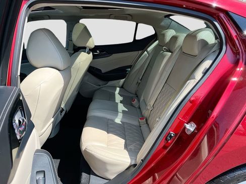 Used 2023 Nissan Maxima Platinum w/ Sport Mat Group FWD image 26