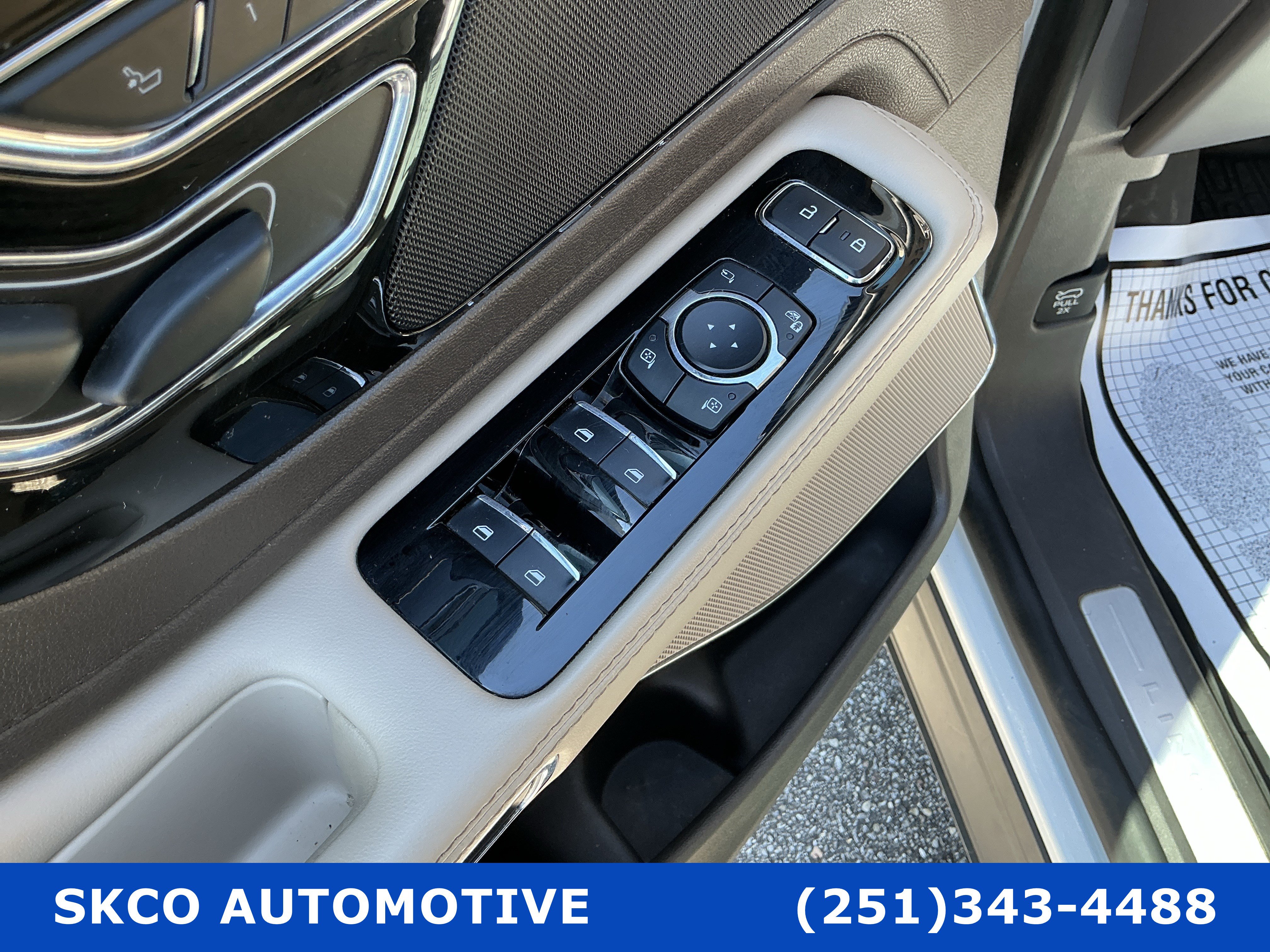 Used 2023 Lincoln Aviator 2WD w/ Premium Package image 22