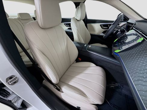New 2026 Mercedes-Benz E 350 4MATIC Sedan image 29
