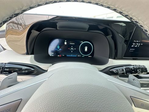 Used 2024 Hyundai Palisade Calligraphy image 12