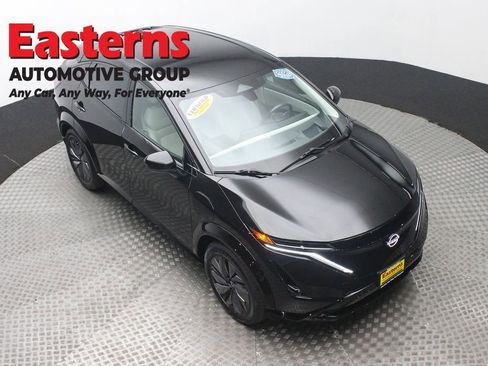 Used 2023 Nissan Ariya AWD image 3