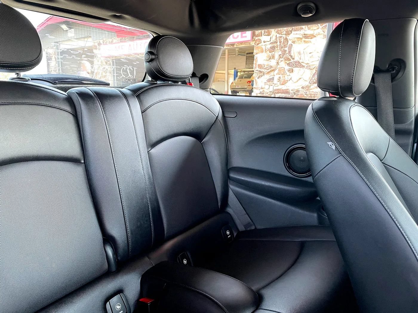 Used 2014 MINI Cooper 2-Door Hardtop FWD image 11