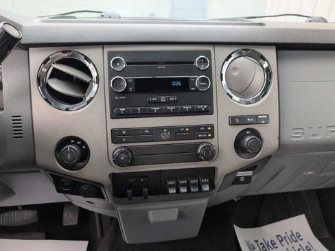 Used 2015 Ford F250 XLT w/ FX4 Off-Road Package AWD/4WD image 22