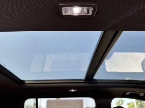 New 2026 Chevrolet Traverse LT w/ Sun and Wheel Package image 10