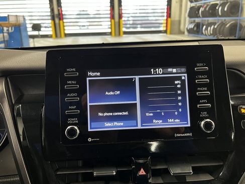 Used 2023 Toyota Camry SE image 30