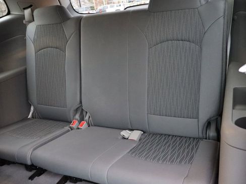 Used 2017 Chevrolet Traverse LS image 22