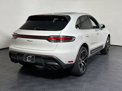 Certified 2024 Porsche Macan AWD/4WD image 7