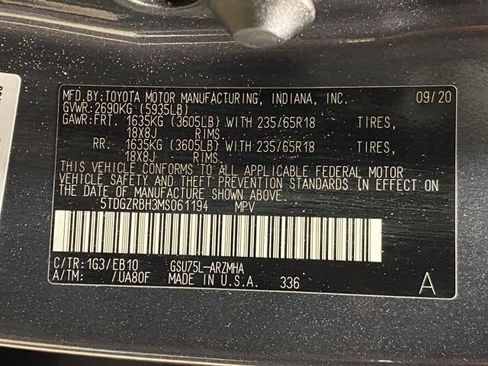 Used 2021 Toyota Highlander XLE AWD/4WD image 31