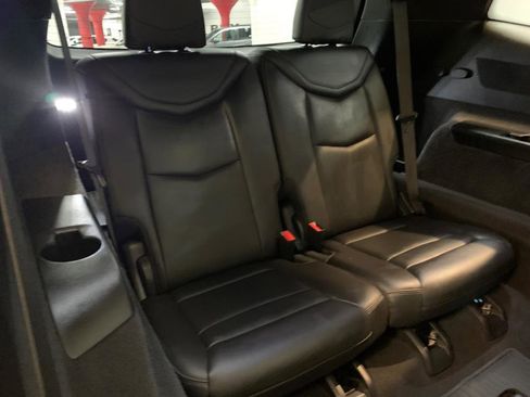 Used 2022 Cadillac XT6 Premium Luxury image 56