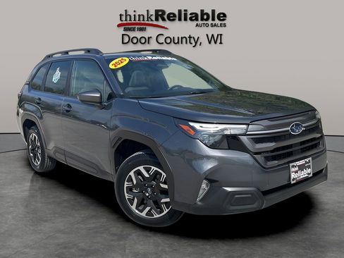 Used 2025 Subaru Forester Premium AWD/4WD image 7