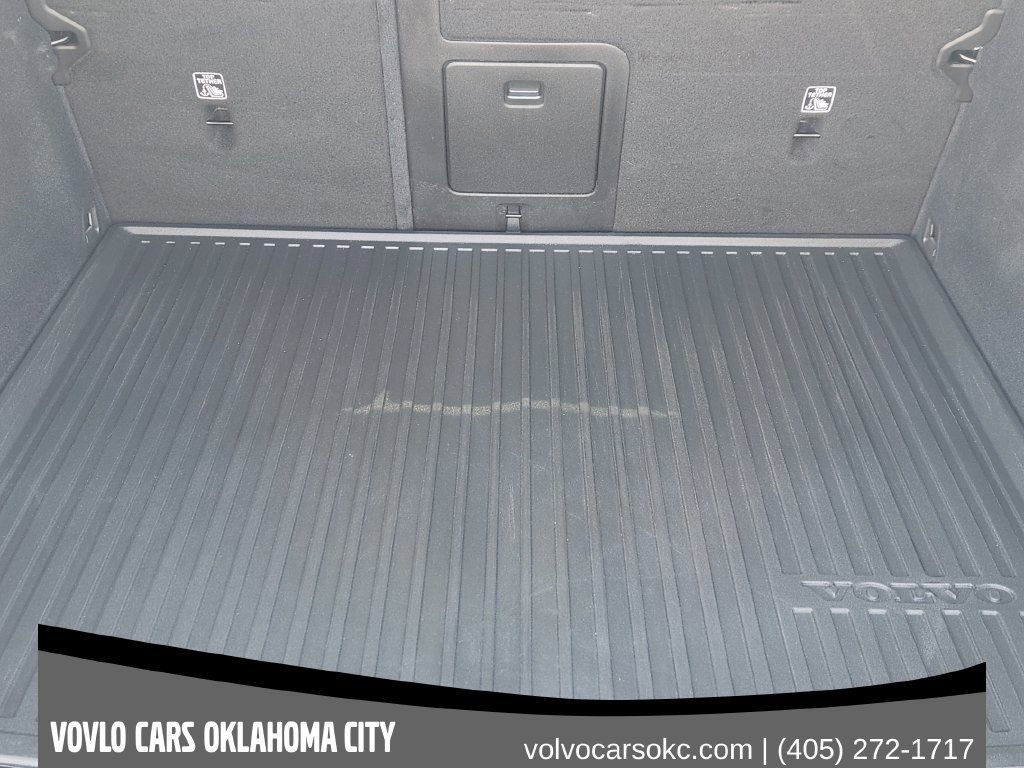 Certified 2024 Volvo XC60 B5 Plus w/ Protection Package Premier AWD/4WD image 25