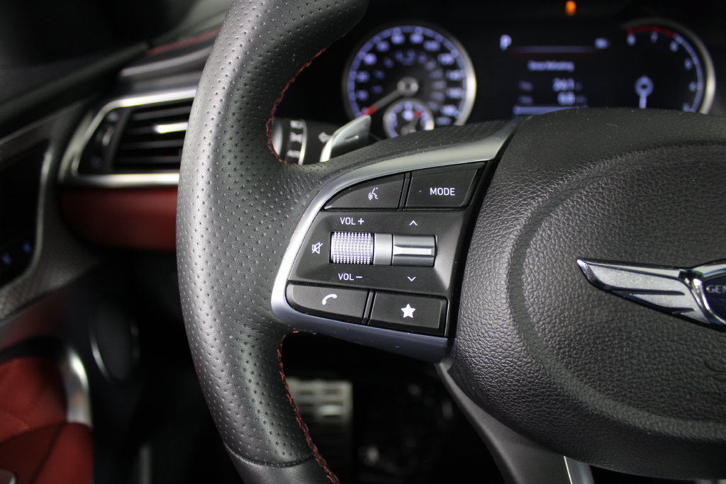 Used 2023 Genesis G70 3.3T w/ Sport Prestige Package RWD image 25