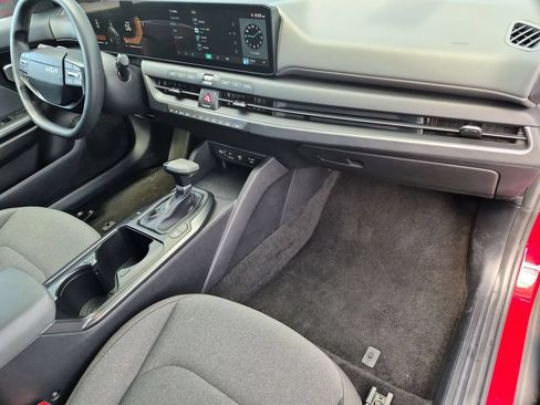 Used 2025 Kia K4 FWD image 31