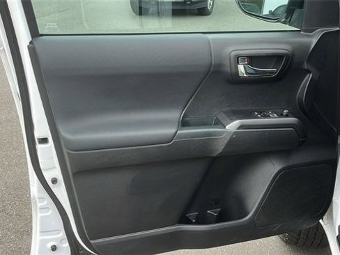 Certified 2021 Toyota Tacoma TRD Off-Road w/ TRD Premium Off Road Package image 9