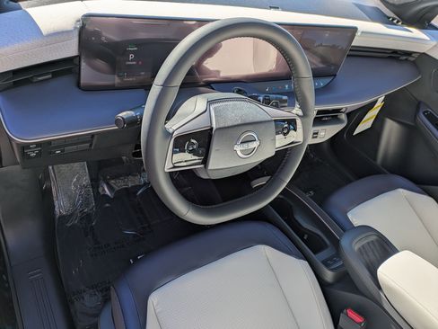 New 2026 Nissan Leaf SV+ w/ Floor Mat Package (SV+) image 11