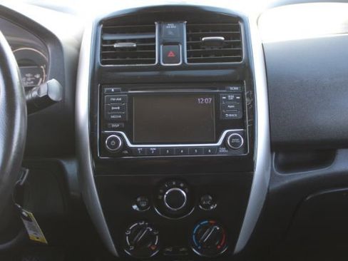 Used 2016 Nissan Versa Note SV image 14