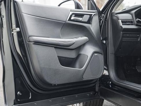 New 2025 Mitsubishi Outlander SE image 37