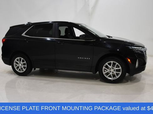 Used 2023 Chevrolet Equinox LT image 3