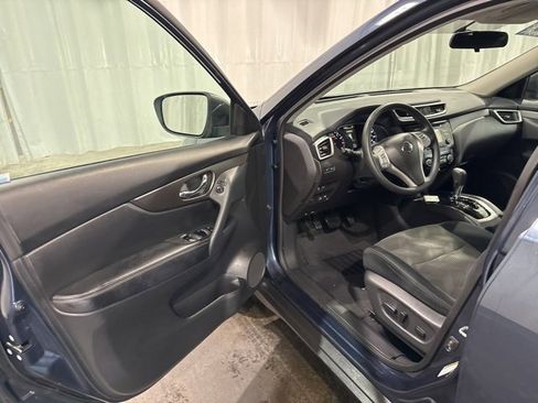 Used 2015 Nissan Rogue SV image 7