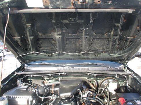 Used 2014 Toyota Tacoma Base 4x4 4dr Access Cab 6.1 ft image 36