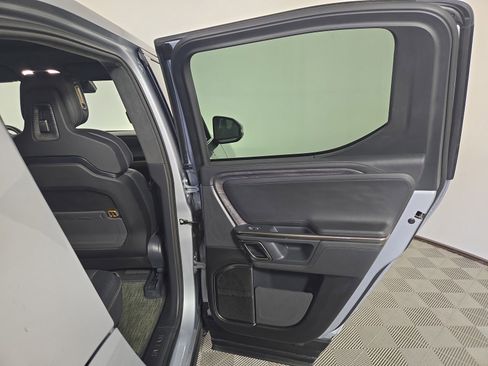 Used 2022 Rivian R1T Launch Edition image 19