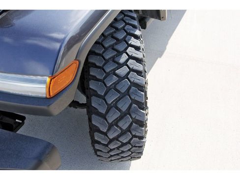 Used 2024 Jeep Gladiator Overland AWD/4WD image 28