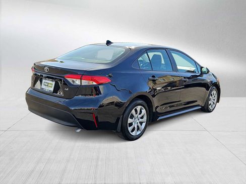 Used 2025 Toyota Corolla LE image 15