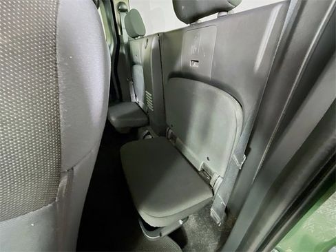 Used 2023 Nissan Frontier SV w/ Technology Package image 23