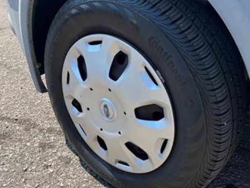 Used 2013 Ford Transit Connect XL FWD image 19