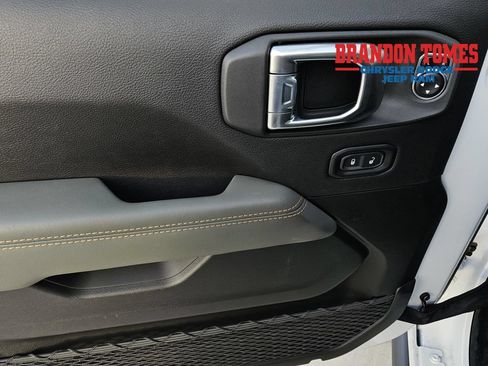 New 2026 Jeep Gladiator Mojave AWD/4WD image 13