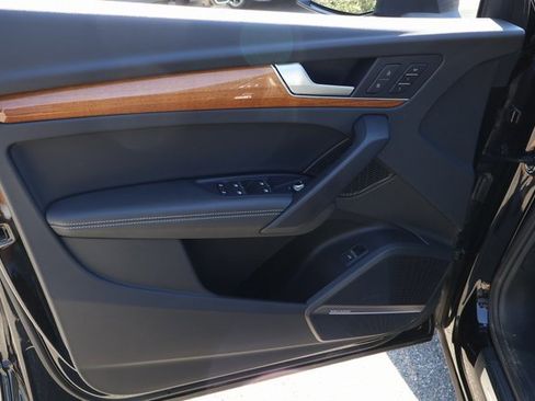 Used 2023 Audi Q5 2.0T Premium Plus w/ Premium Plus Package image 11