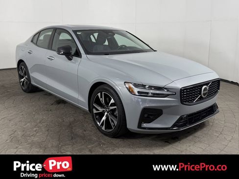 Used 2024 Volvo S60 B5 Core image 1