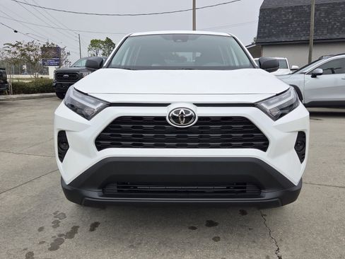 New 2025 Toyota RAV4 LE image 2
