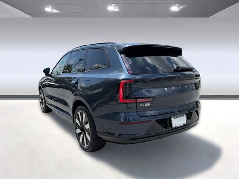 New 2026 Volvo EX90 Ultra AWD/4WD image 3