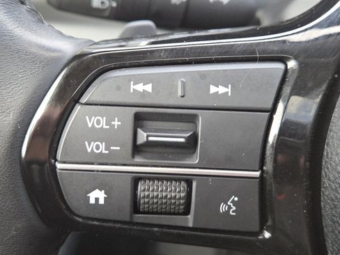 Used 2023 Honda Pilot Touring image 33