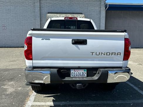 Used 2016 Toyota Tundra SR5 w/ TRD Off Road Package AWD/4WD image 7