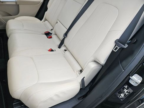 Used 2023 Mercedes-Benz GLB 250 4MATIC image 14