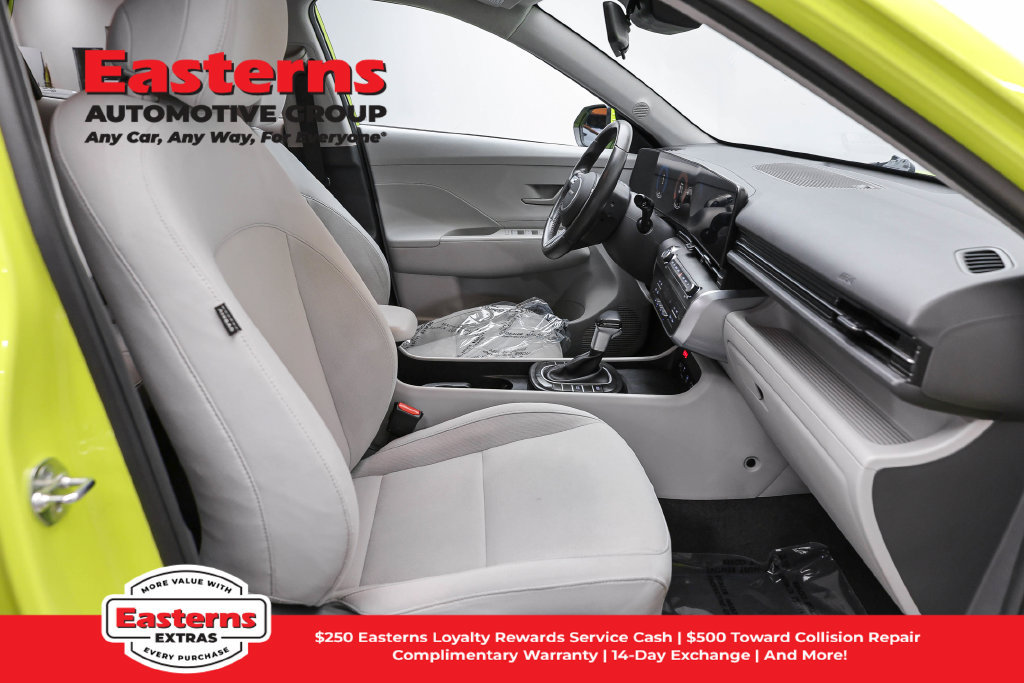 Used 2024 Hyundai Kona SEL FWD image 25