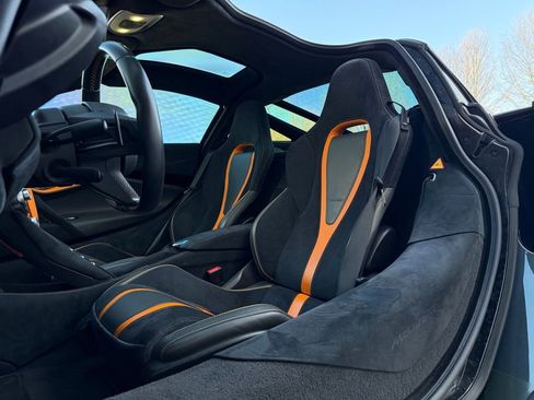 Used 2019 McLaren 720S RWD image 9